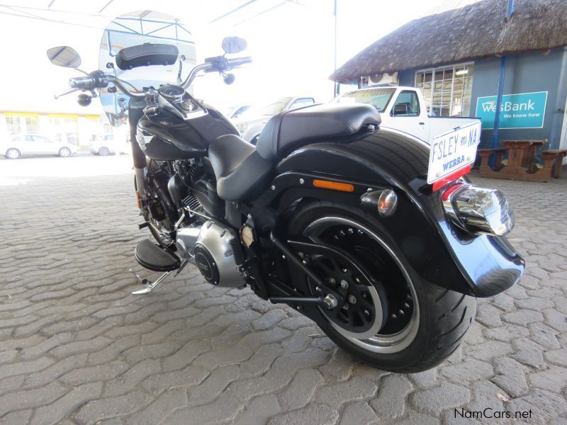 Harley-Davidson FATBOY LO 103 in Namibia