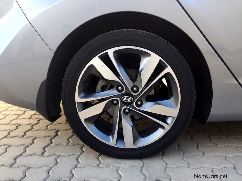 Hyundai Elantra 1.6 Premium in Namibia