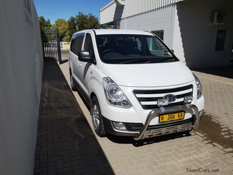 Hyundai H1 2.5 DIESEL A/T in Namibia