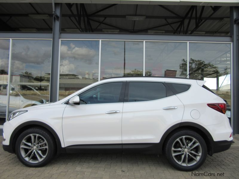 Hyundai Santa-fe R2.2 Elite A/t in Namibia