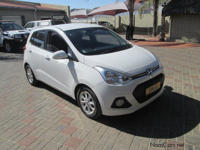 Hyundai i10 Grand Fluid in Namibia