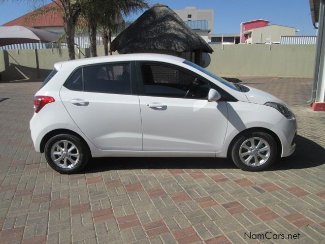 Hyundai i10 Grand Fluid in Namibia