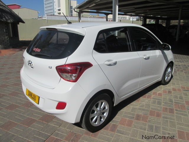 Hyundai i10 Grand Fluid in Namibia