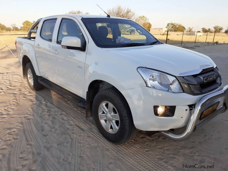 Isuzu KB 2.4 in Namibia