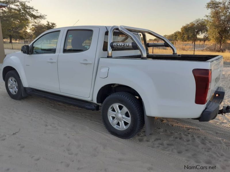 Isuzu KB 2.4 in Namibia