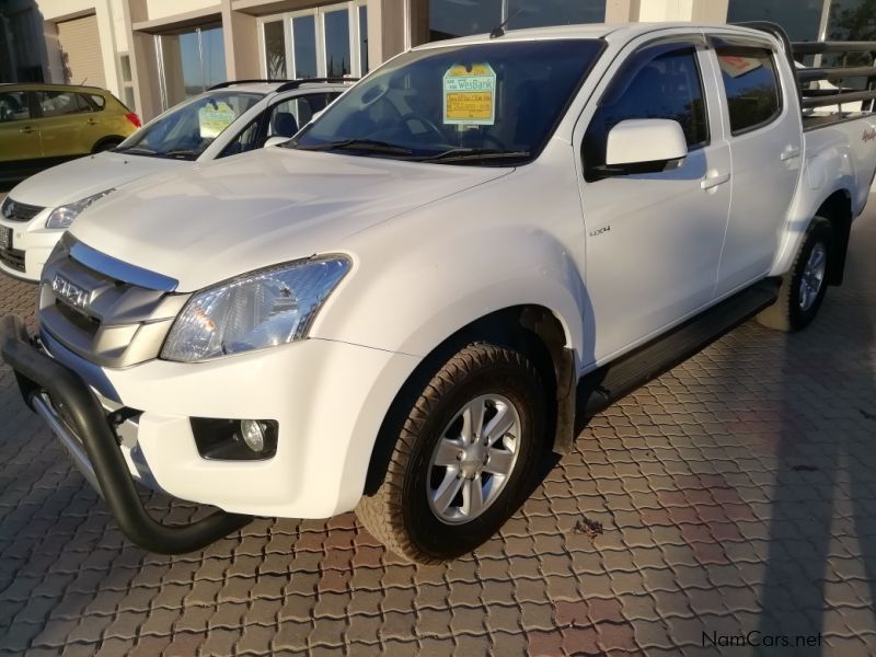 Isuzu KB 240 CREWCAB 4X4 in Namibia