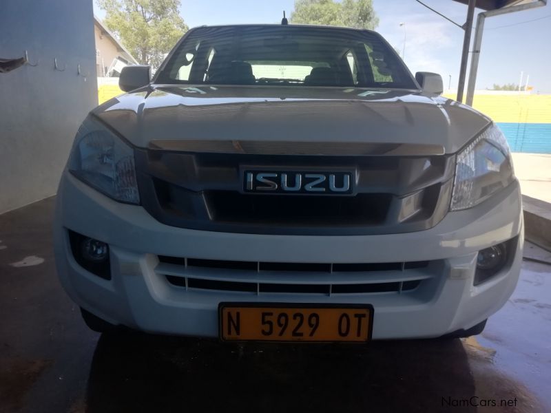 Isuzu KB 240 D/CAB 4x2 LE Petrol in Namibia