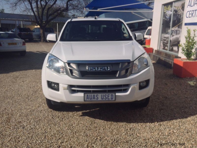 Isuzu KB 240 D/CAB 4x4 LE Petrol in Namibia