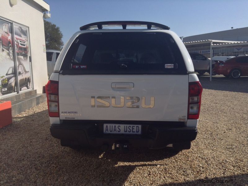 Isuzu KB 240 D/CAB 4x4 LE Petrol in Namibia