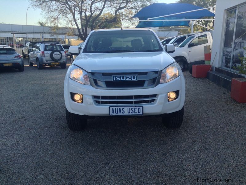 Isuzu KB 240 D/CAB 4x4 LE Petrol in Namibia