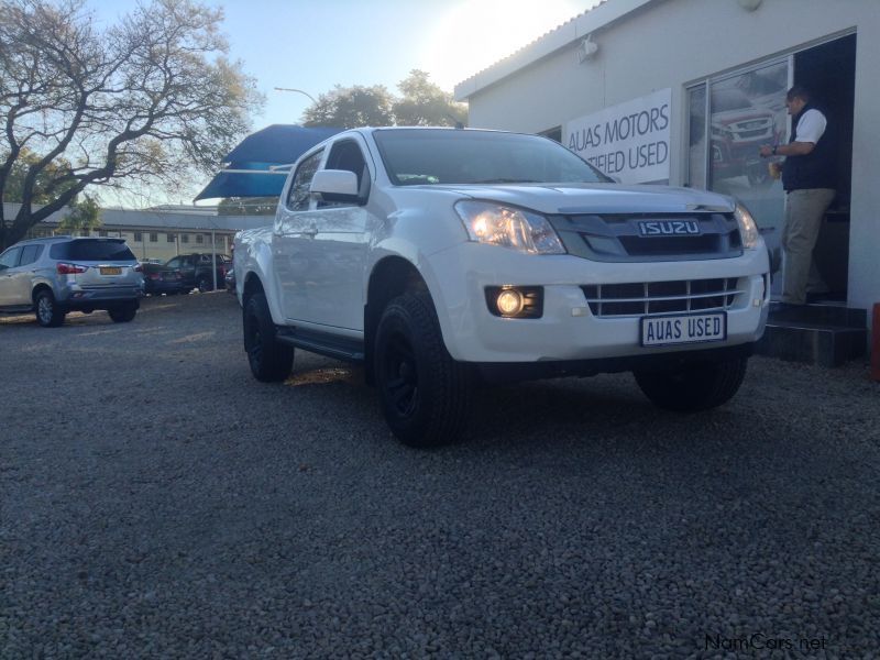 Isuzu KB 240 D/CAB 4x4 LE Petrol in Namibia