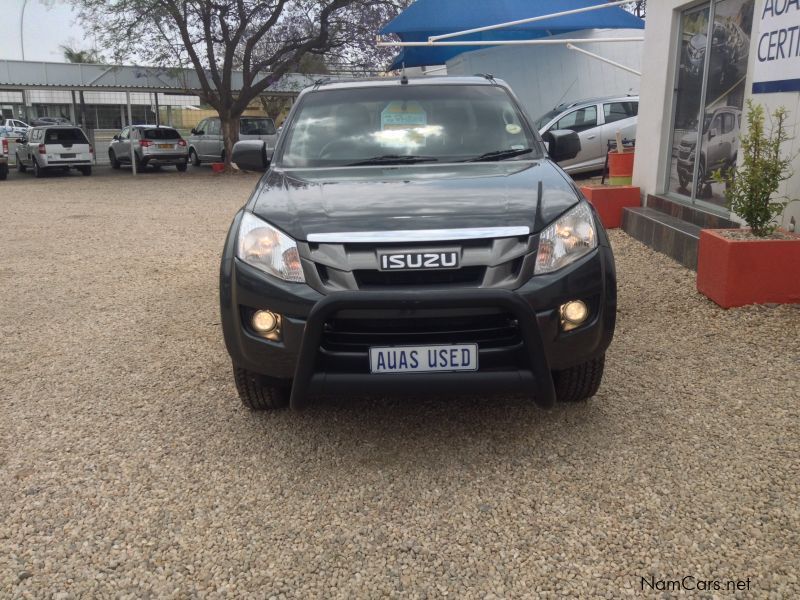 Isuzu KB 240 D/CAB 4x4 LE Petrol in Namibia