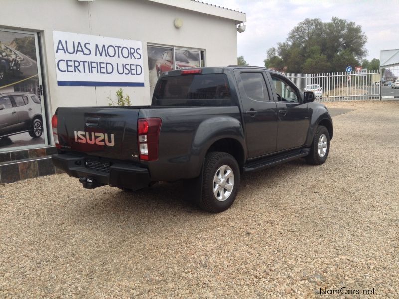 Isuzu KB 240 D/CAB 4x4 LE Petrol in Namibia