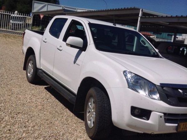 Isuzu KB 240 D/CAB 4x4 LE Petrol in Namibia