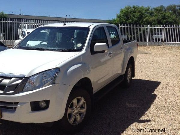 Isuzu KB 240 D/CAB 4x4 LE Petrol in Namibia