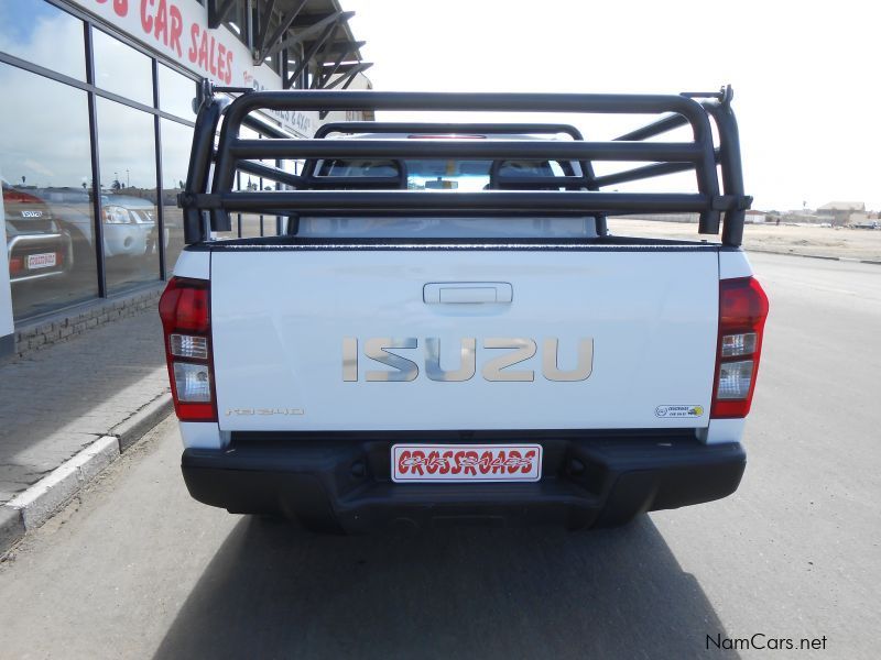 Isuzu KB 240 LE D/C 4X2 in Namibia