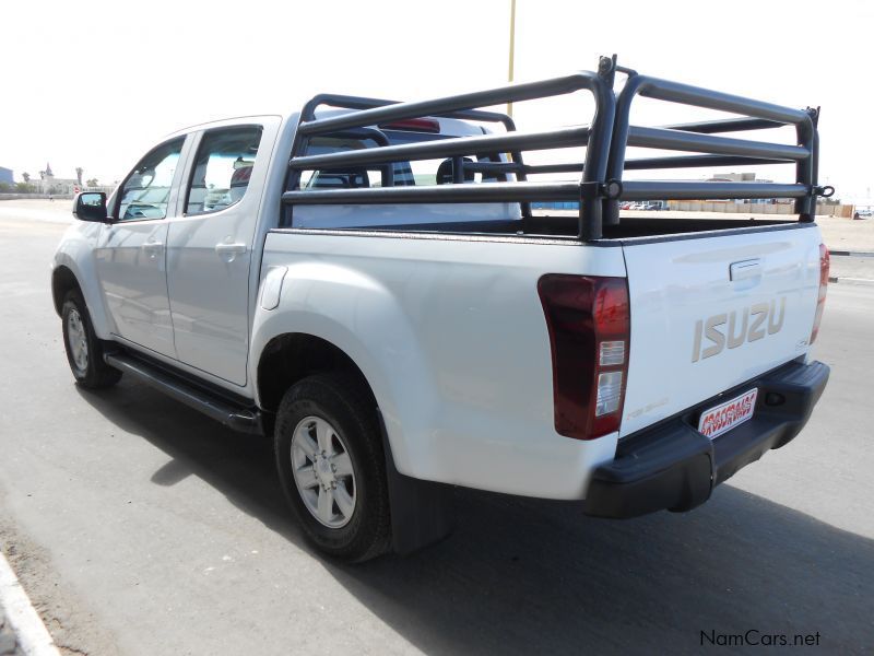 Isuzu KB 240 LE D/C 4X2 in Namibia