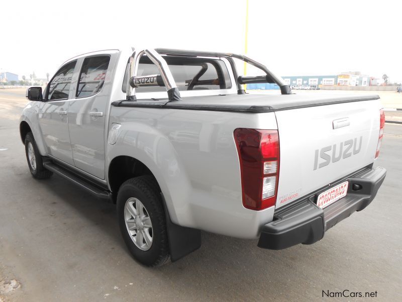 Isuzu KB 240 LE D/C 4X4 in Namibia