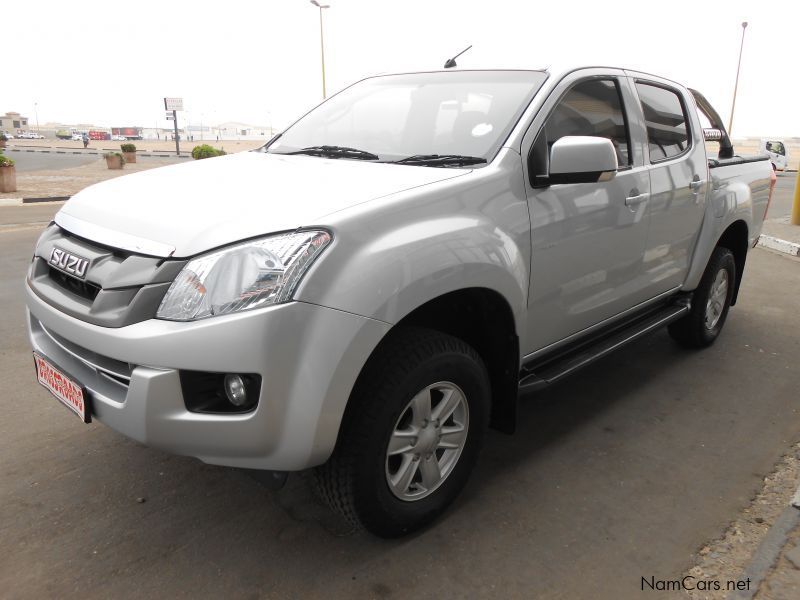 Isuzu KB 240 LE D/C 4X4 in Namibia