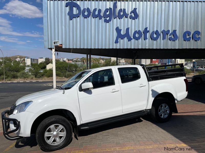 Isuzu KB 240i LE 4x4 P/U D/C in Namibia