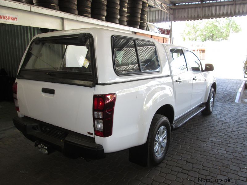 Isuzu KB 250 LE D-TEQ D/C 2x4 in Namibia