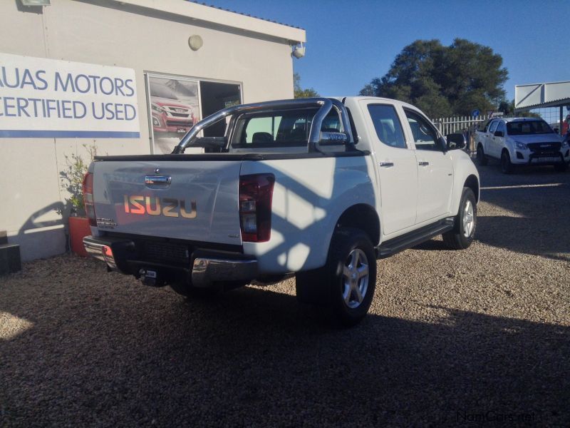 Isuzu KB 300 4x4 D/CAB LX in Namibia