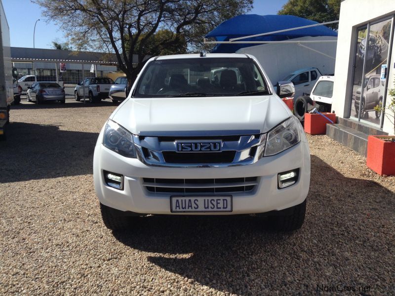 Isuzu KB 300 D-TEQ 4x4 D/CAB LX in Namibia