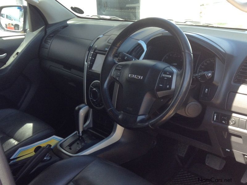 Isuzu KB 300 D-TEQ 4x4 D/CAB LX Auto in Namibia