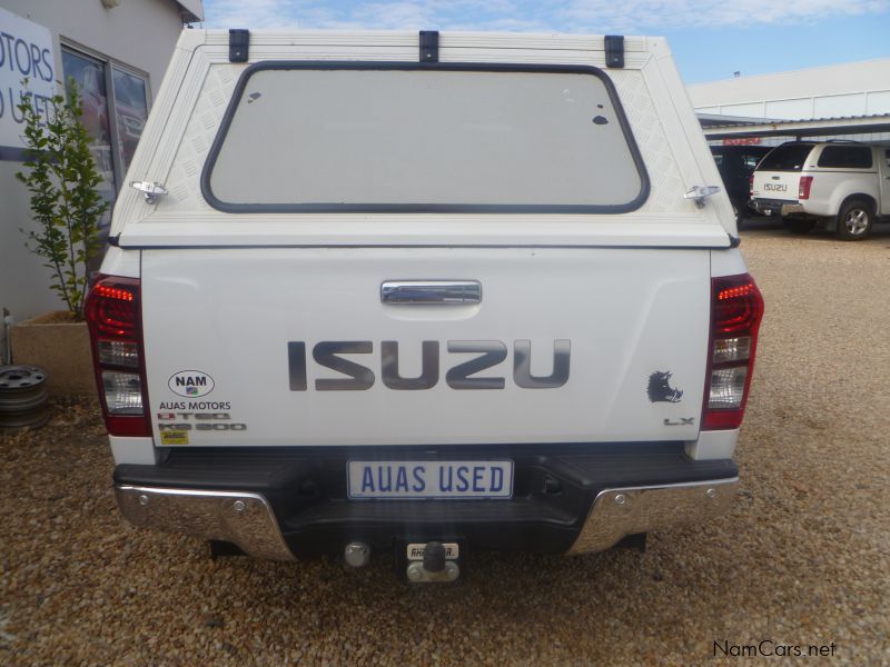 Isuzu KB 300 D-TEQ 4x4 E/CAB LX in Namibia