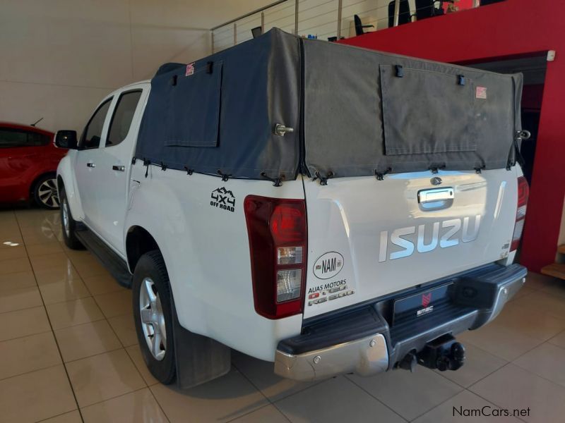 Isuzu KB 300 LX DC AT 4x4 in Namibia