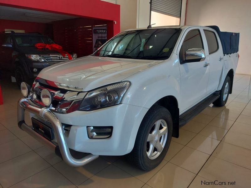 Isuzu KB 300 LX DC AT 4x4 in Namibia