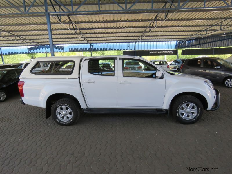 Isuzu KB240 LE 4X2 D/CAB in Namibia