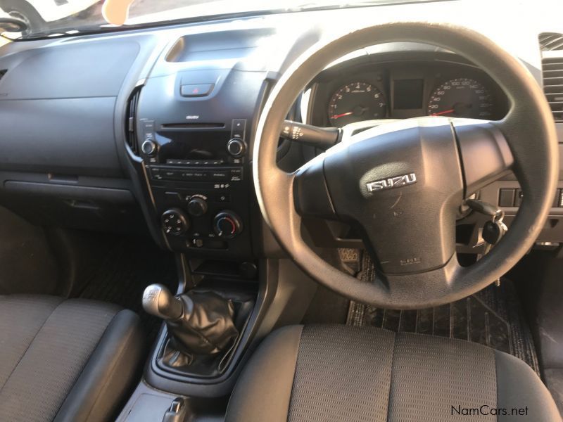 Isuzu KB240 LE Single cab Manual in Namibia