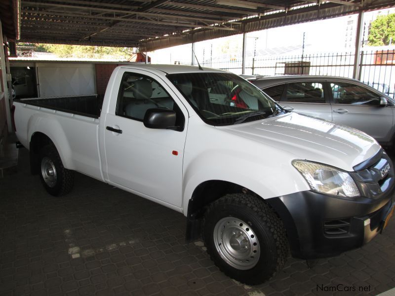 Isuzu KB250 Fleetside LWB in Namibia