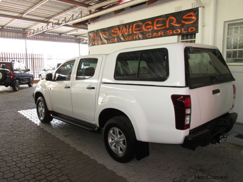 Isuzu KB250 LE D-teq D/C 2x4 in Namibia