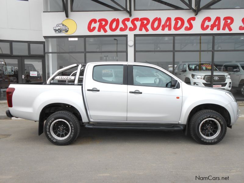 Isuzu KB250DTEQ 2.5 D/C 4X2 in Namibia