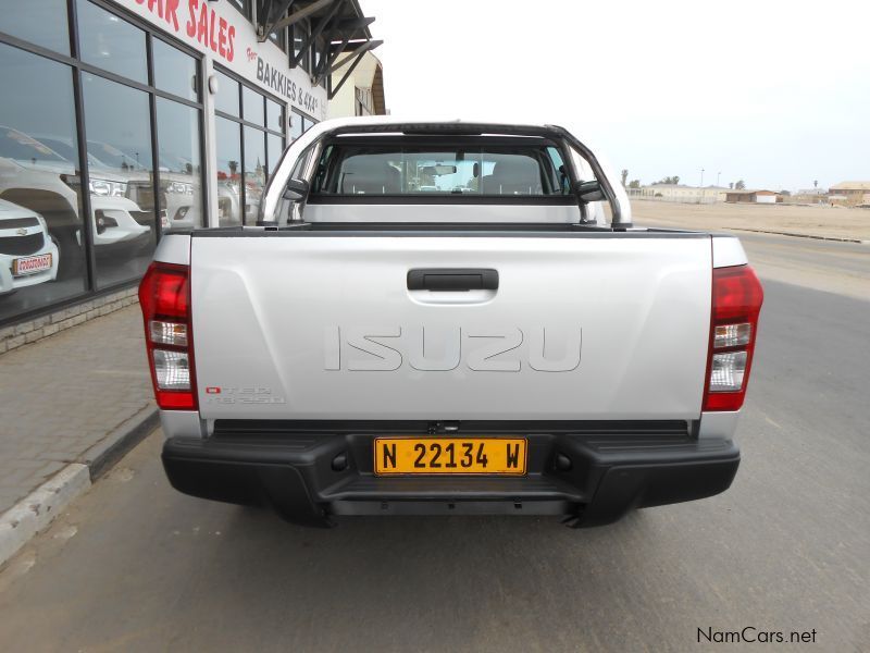 Isuzu KB250DTEQ 2.5 D/C 4X2 in Namibia