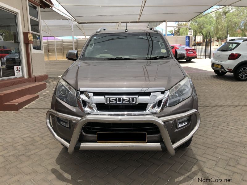 Isuzu KB300 D-TEQ LX 4x4 in Namibia