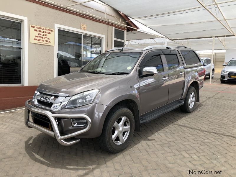 Isuzu KB300 D-TEQ LX 4x4 in Namibia