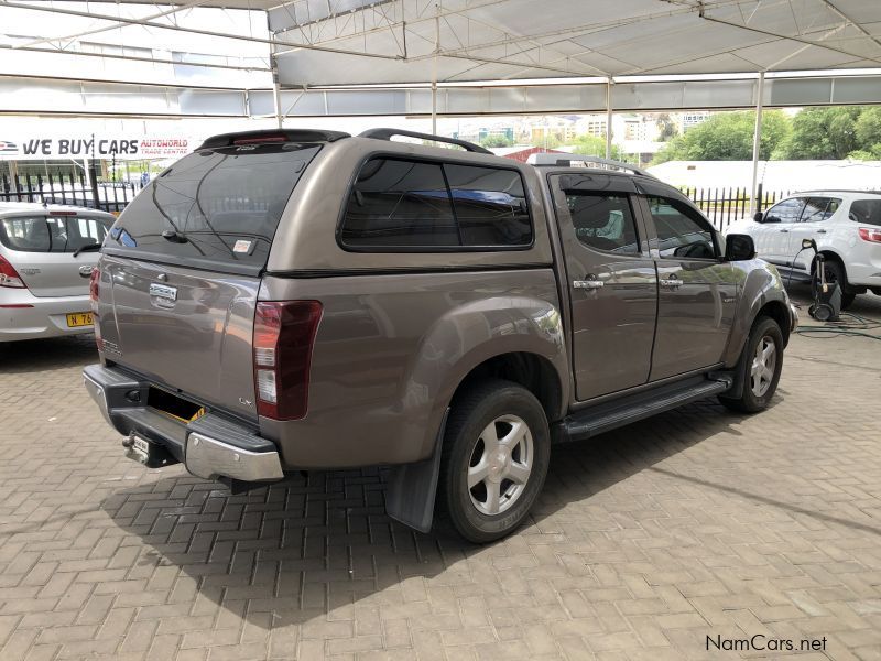 Isuzu KB300 D-TEQ LX 4x4 in Namibia