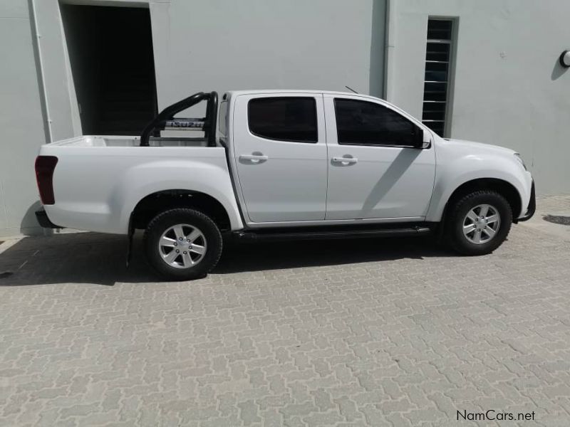 Isuzu kb 240 in Namibia