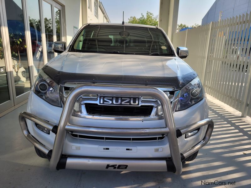 Isuzu kb 300 in Namibia