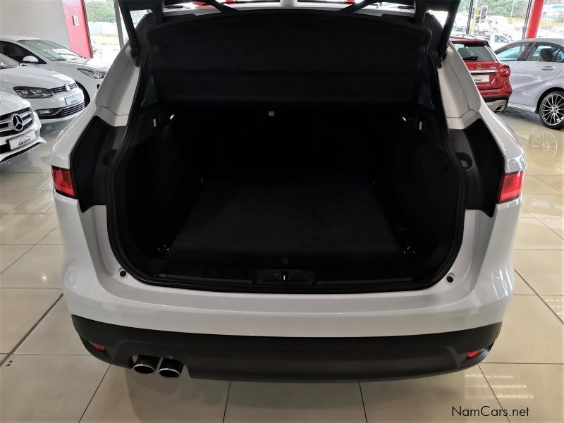 Jaguar F-Pace 2.0I4d AWD R-Sport 132Kw in Namibia