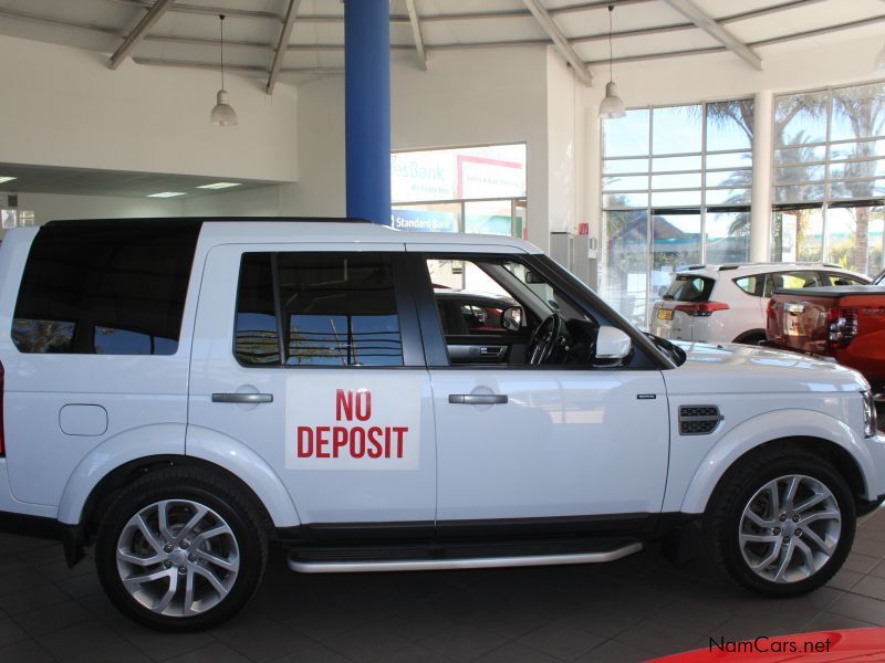 Land Rover Discovery 4 SDV6  SE in Namibia