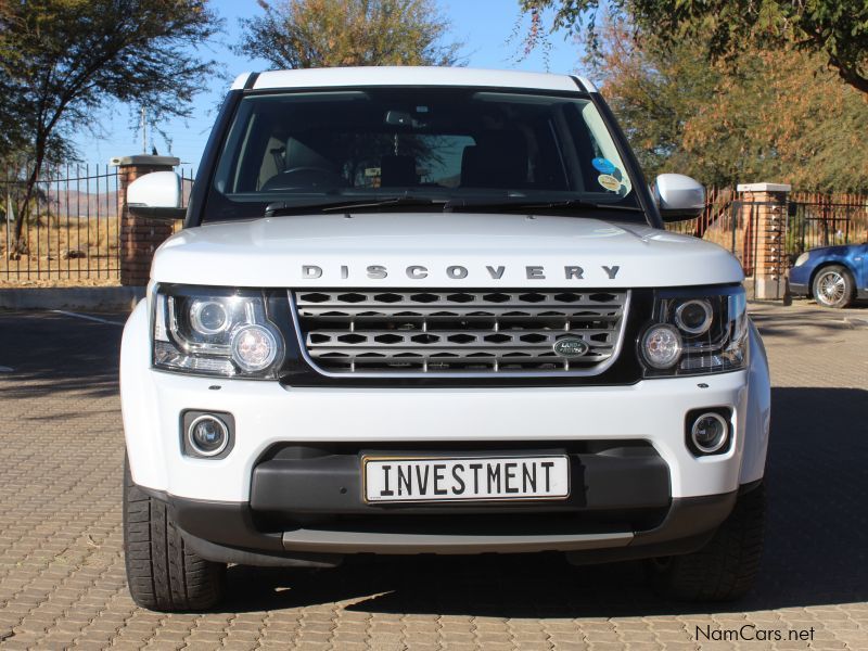 Land Rover Discovery 4 SDV6  SE in Namibia