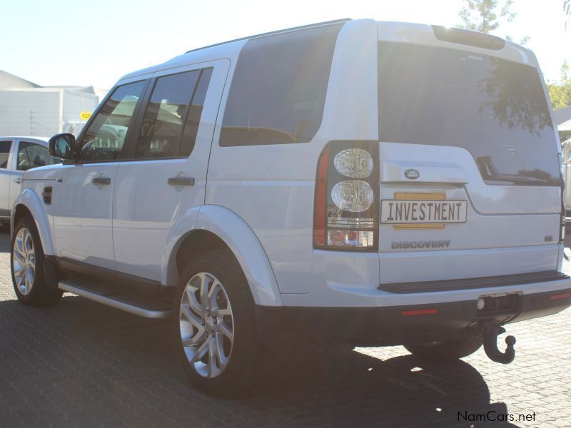 Land Rover Discovery 4 SDV6  SE in Namibia