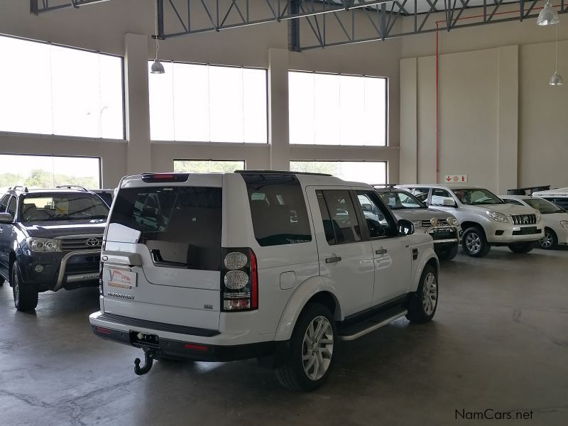 Land Rover Discovery SDV 6 SE in Namibia