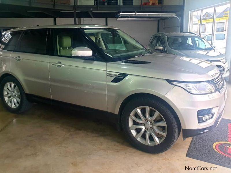 Land Rover Range Rover Sport in Namibia
