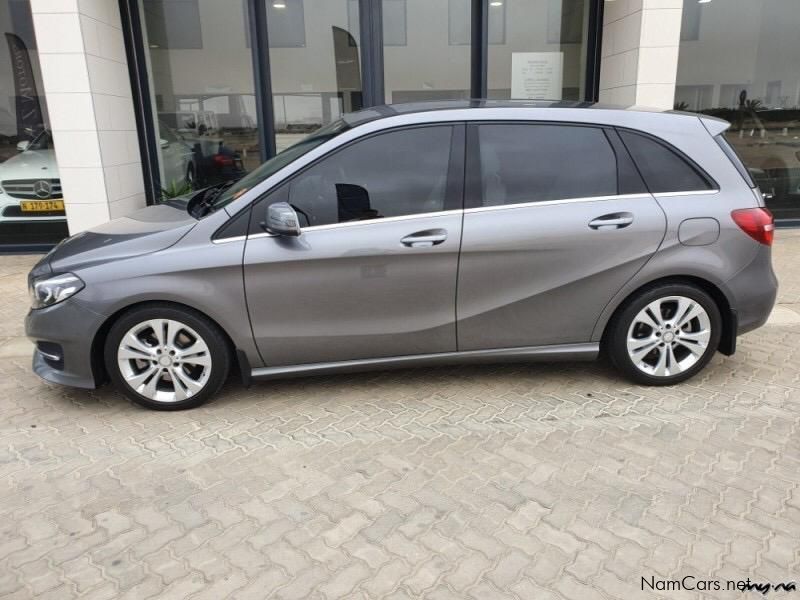 Mercedes-Benz B200 in Namibia