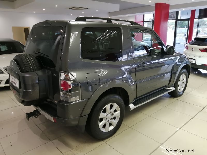 Mitsubishi Pajero 3.2 DID GLS A/T 4x4 2Dr in Namibia